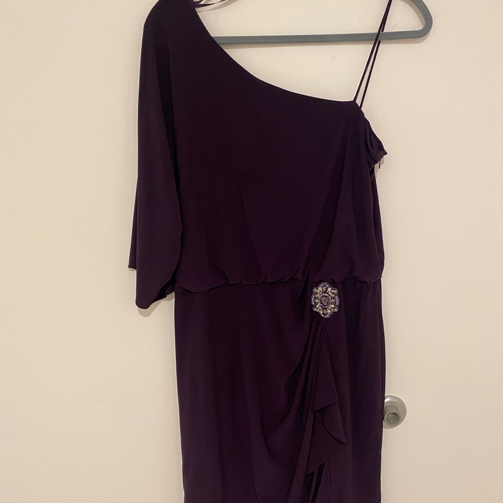 Jessica Howard one shoulder midlength purple dress